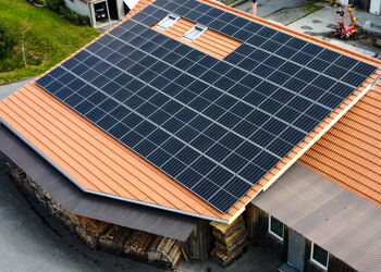 Ensemble vers plus d'énergie solaire dans le canton du Jura