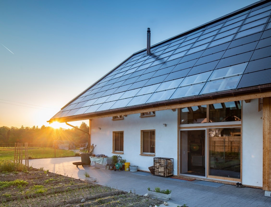 Source: Maison individuelle construite &agrave; partir de bottes de paille, Graben BE, &copy; 3S Solar Plus SA / Prix Solaire Suisse 2019